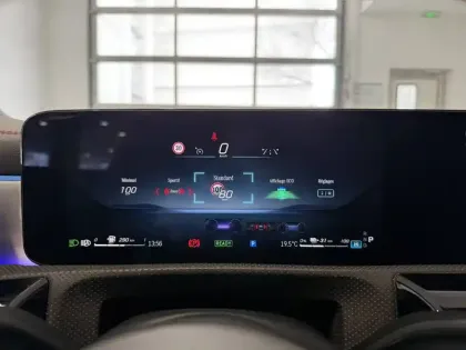 Photo 65 Mercedes CLA  Shooting Brake 250 e 8G-DCT