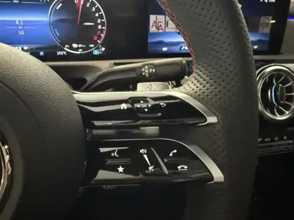 Photo 60 Mercedes CLA  Shooting Brake 250 e 8G-DCT