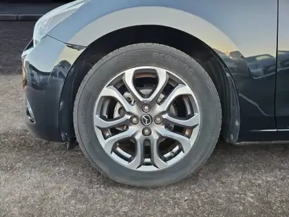 Photo 76 Mazda 2 Mazda 1.5L SKYACTIV-G 90ch BVA