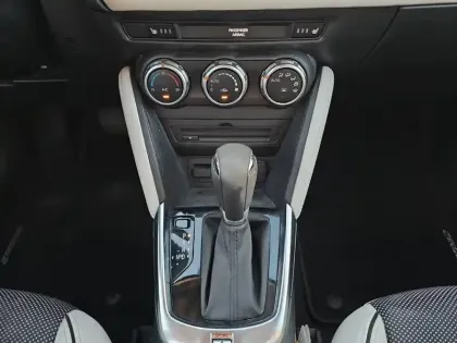 Photo 11 Mazda Mazda2  1.5L SKYACTIV-G 90ch BVA