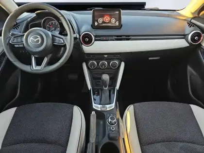 Photo 103 Mazda 2 Mazda 1.5L SKYACTIV-G 90ch BVA