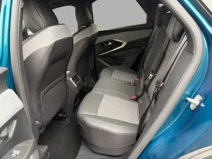 Photo 31 Peugeot 3008  Hybrid 136 e-DCS6