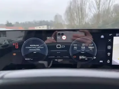 Photo 9 Peugeot 3008  Hybrid 136 e-DCS6