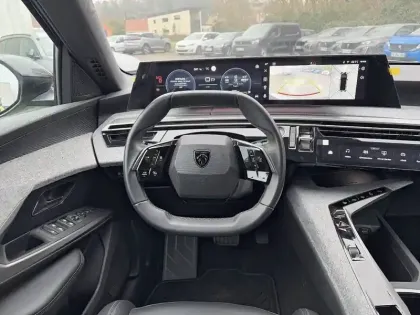 Photo 28 Peugeot 3008  Hybrid 136 e-DCS6