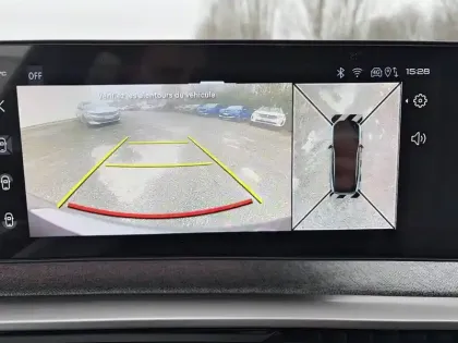 Photo 37 Peugeot 3008  Hybrid 136 e-DCS6