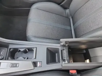 Photo 38 Peugeot 308  BlueHDi 130ch S&S EAT8