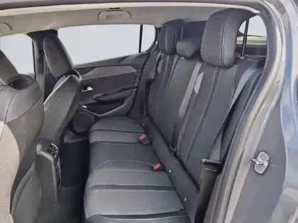 Photo 31 Peugeot 308  BlueHDi 130ch S&S EAT8