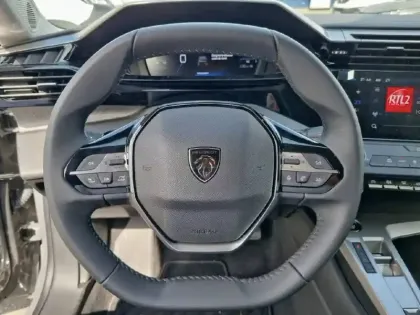 Photo 28 Peugeot 308  BlueHDi 130ch S&S EAT8