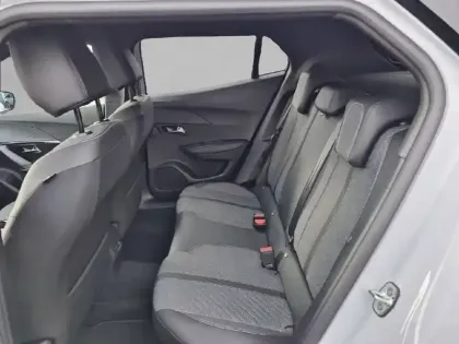Photo 31 Peugeot 2008  100 S&S BVM6