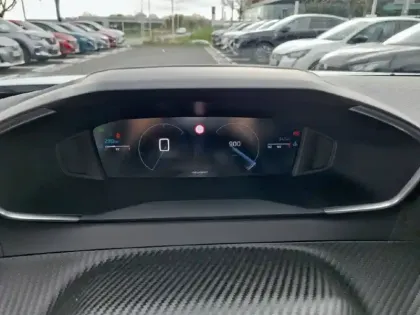 Photo 29 Peugeot 2008  100 S&S BVM6