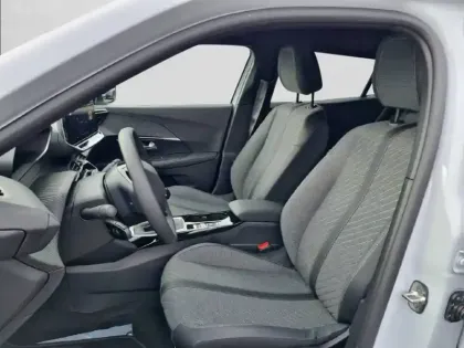 Photo 30 Peugeot 2008  100 S&S BVM6