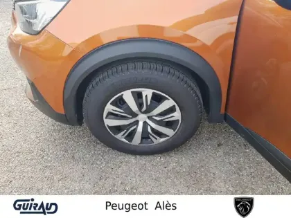 Photo 10 Peugeot 2008  PureTech 100 S&S BVM6