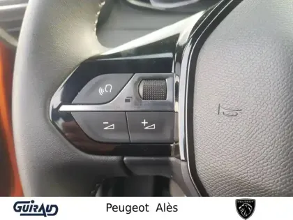 Photo 18 Peugeot 2008  PureTech 100 S&S BVM6
