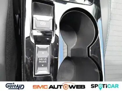 Photo 15 Peugeot 2008  PureTech 130 S&S EAT8