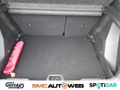 Photo 5 Peugeot 2008  PureTech 130 S&S EAT8