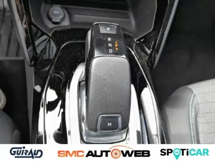 Photo 16 Peugeot 2008  PureTech 130 S&S EAT8