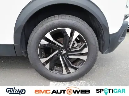 Photo 10 Peugeot 2008  PureTech 130 S&S EAT8