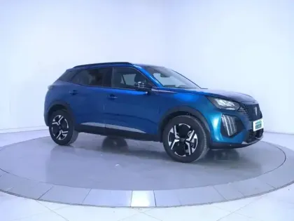 Photo 42 Peugeot 2008  Hybrid 136 e-DCS6