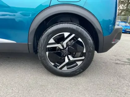 Photo 12 Peugeot 2008  Hybrid 136 e-DCS6