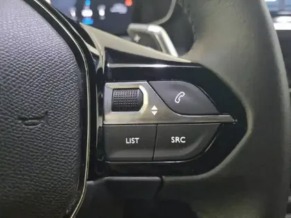 Photo 68 Peugeot 2008  Hybrid 136 e-DCS6
