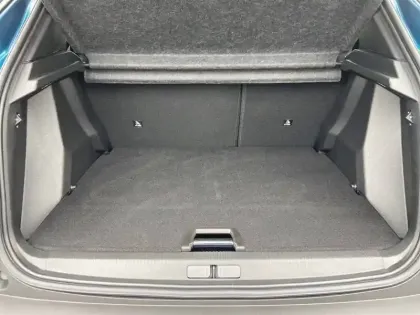 Photo 5 Peugeot 2008  Hybrid 136 e-DCS6