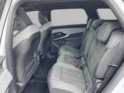 Photo 31 Peugeot 5008  Hybrid 136 e-DCS6