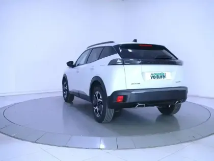 Photo 46 Peugeot 2008  Hybrid 136 e-DCS6