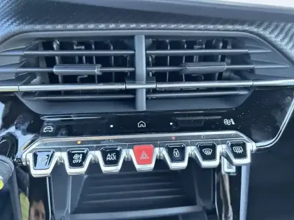 Photo 19 Peugeot 2008  100 S&S BVM6