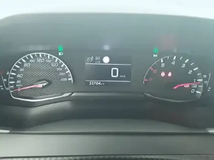 Photo 12 Peugeot 208  PureTech 100 S&S BVM6