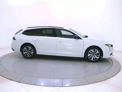 Photo 23 Peugeot 508  SW Hybrid 180 e-EAT8