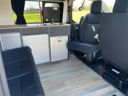 Photo 45 Peugeot Expert  FGN M BLUEHDI 145 S&S EAT8