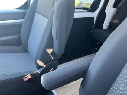 Photo 27 Peugeot Expert  FGN M BLUEHDI 145 S&S EAT8