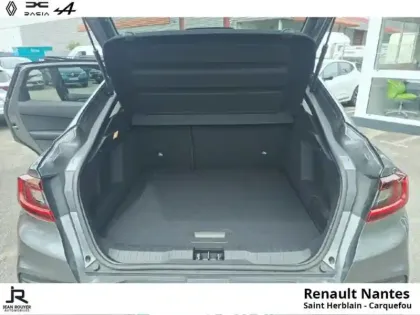 Photo 10 Renault Arkana  1.3 TCe mild hybrid 140ch Evolution EDC -22