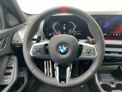 Photo 5 BMW Serie 1 Série 1 M135A xDrive 300ch M Performance