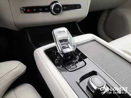 Photo 12 Volvo Xc90  T8 AWD Hybride Rechargeable 455 ch Geartronic 8 7pl