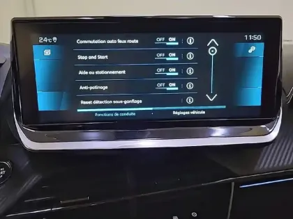 Photo 20 Peugeot 2008  BlueHDi 110 S&S BVM6