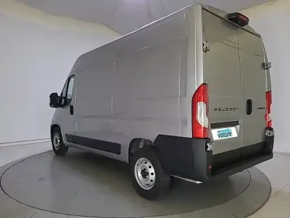 Photo 58 Peugeot Boxer  FOURGON TOLE 3.5 T L2H2 140 S&S BVA8