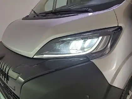 Photo 35 Peugeot Boxer  FOURGON TOLE 3.5 T L2H2 140 S&S BVA8