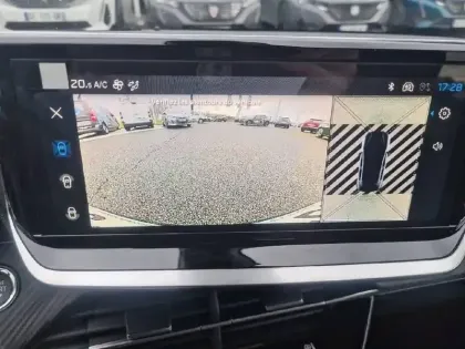 Photo 42 Peugeot 208  Electrique 50 kWh 136ch