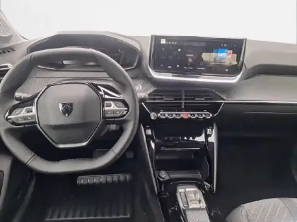 Photo 31 Peugeot 208  Electrique 50 kWh 136ch