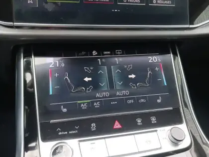 Photo 50 Audi Q8  55 TFSI e 381 Tiptronic 8 Quattro