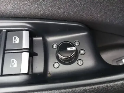 Photo 60 Audi Q8  55 TFSI e 381 Tiptronic 8 Quattro