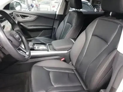 Photo 63 Audi Q8  55 TFSI e 381 Tiptronic 8 Quattro