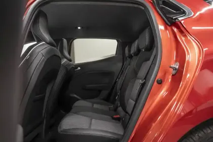 Photo 8 Mitsubishi Colt  1.6 MPI HEV 143
