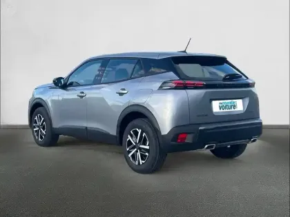 Photo 33 Peugeot 2008  Hybrid 136 e-DCS6