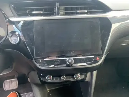 Photo 3 Opel Corsa  Electrique 136 ch & Batterie 50 kw/h