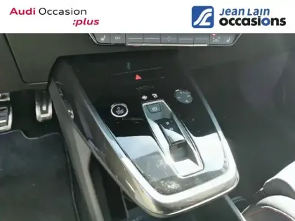 Photo 35 Audi Q4  e-tron 45 285 ch 82 kWh