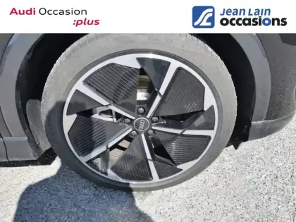 Photo 31 Audi Q4  e-tron 45 285 ch 82 kWh