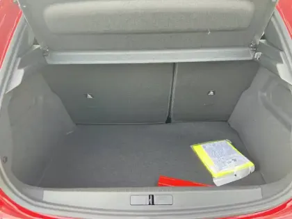 Photo 25 Peugeot 208  Hybrid 100 e-DCS6