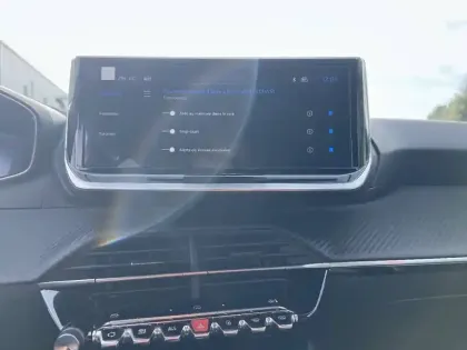 Photo 39 Peugeot 208  Hybrid 100 e-DCS6